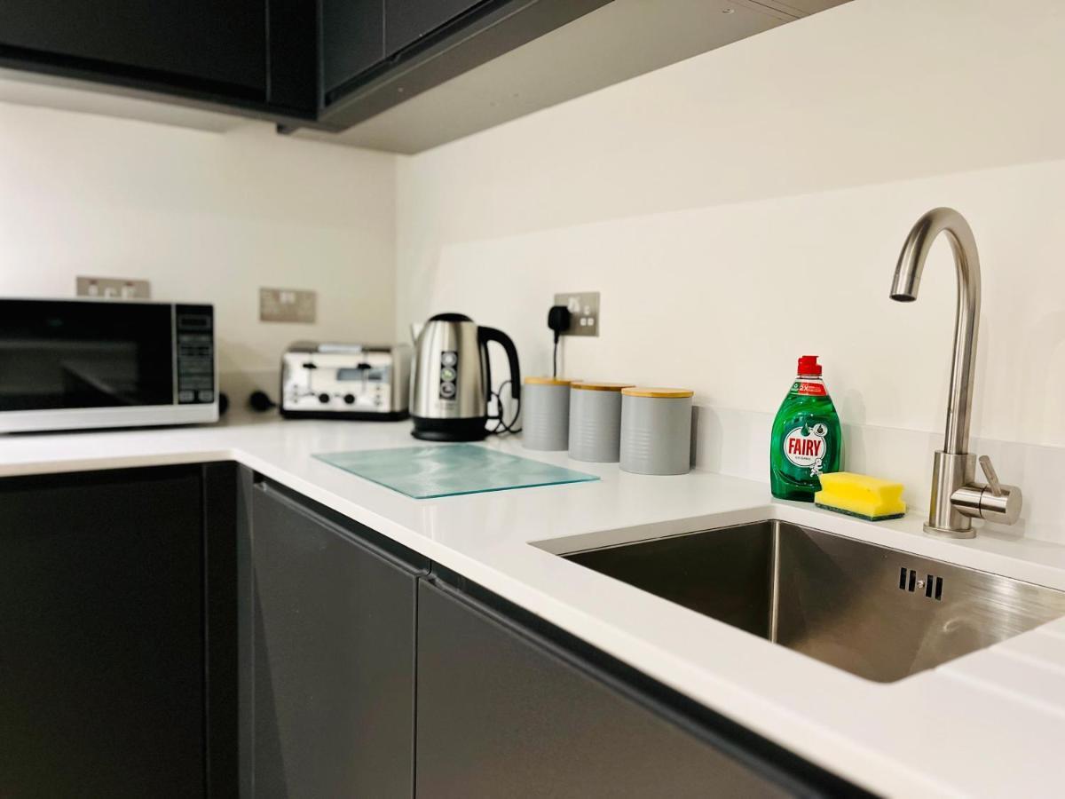 Fabulous One Bedroom Apartment Near Old Trafford Stadium Manchester Extérieur photo
