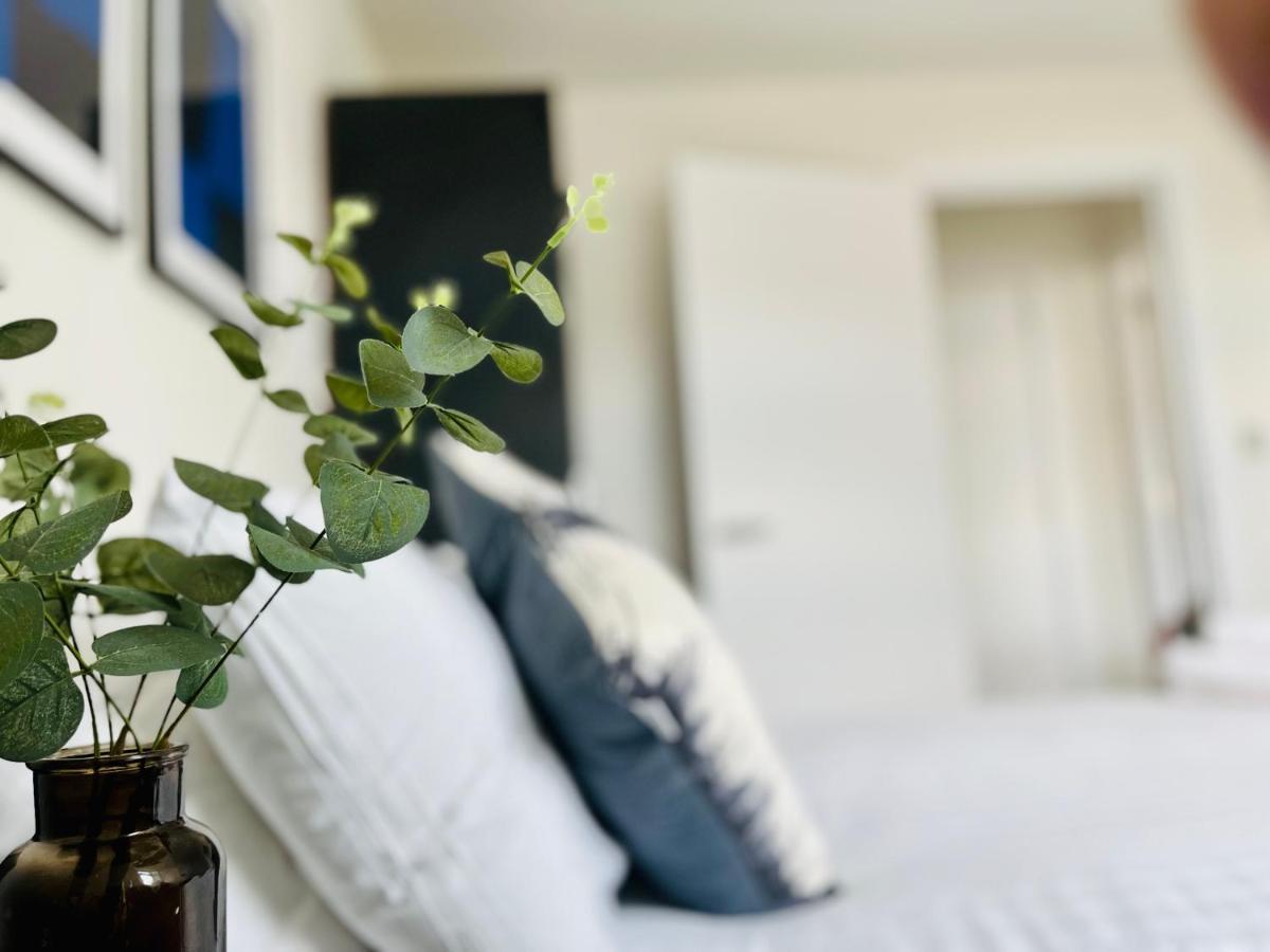 Fabulous One Bedroom Apartment Near Old Trafford Stadium Manchester Extérieur photo