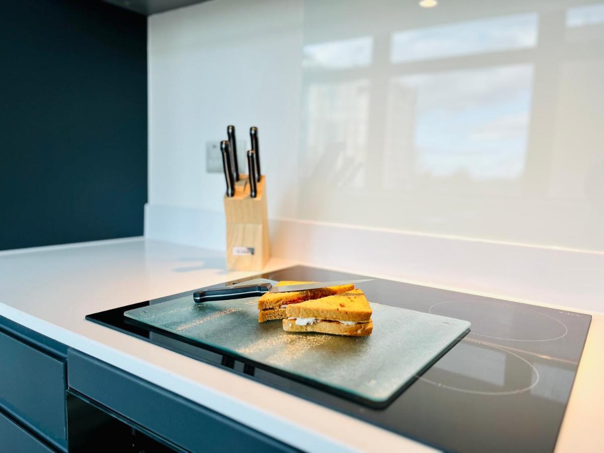 Fabulous One Bedroom Apartment Near Old Trafford Stadium Manchester Extérieur photo