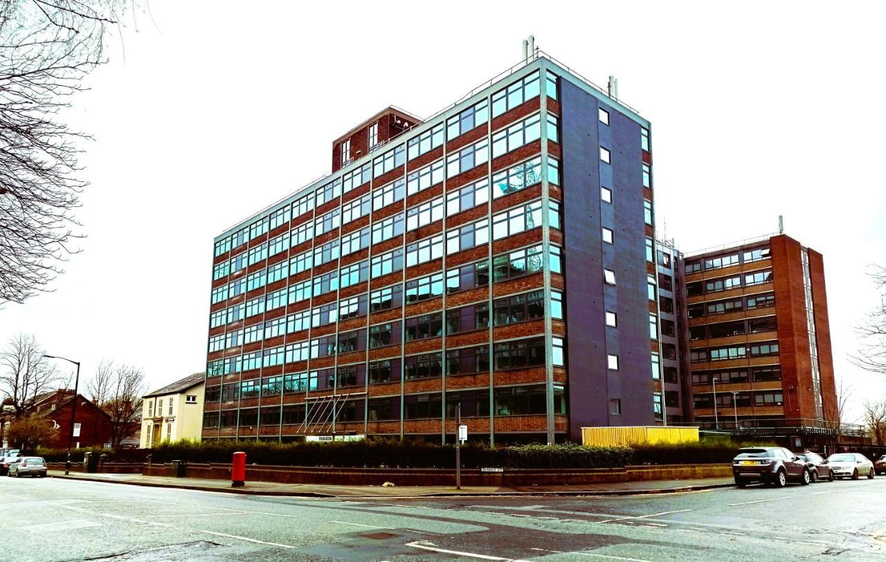 Fabulous One Bedroom Apartment Near Old Trafford Stadium Manchester Extérieur photo