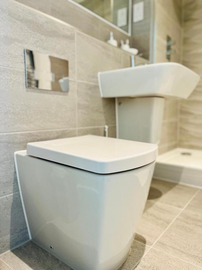 Fabulous One Bedroom Apartment Near Old Trafford Stadium Manchester Extérieur photo